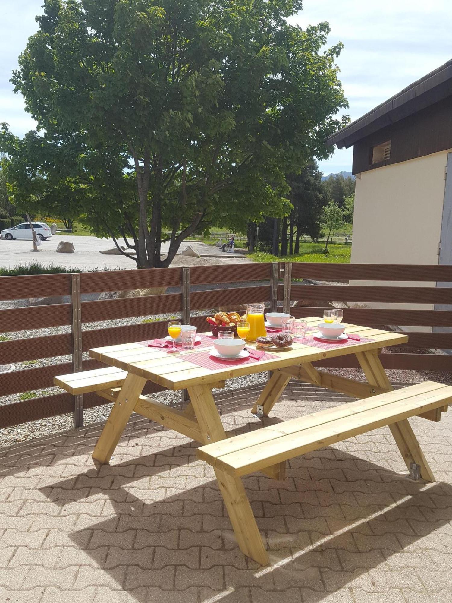 Apart T2 Pied Pistes Pyrenees 2000 Recemment Renove Wifi Bolquere Pyrenees 2000 Buitenkant foto